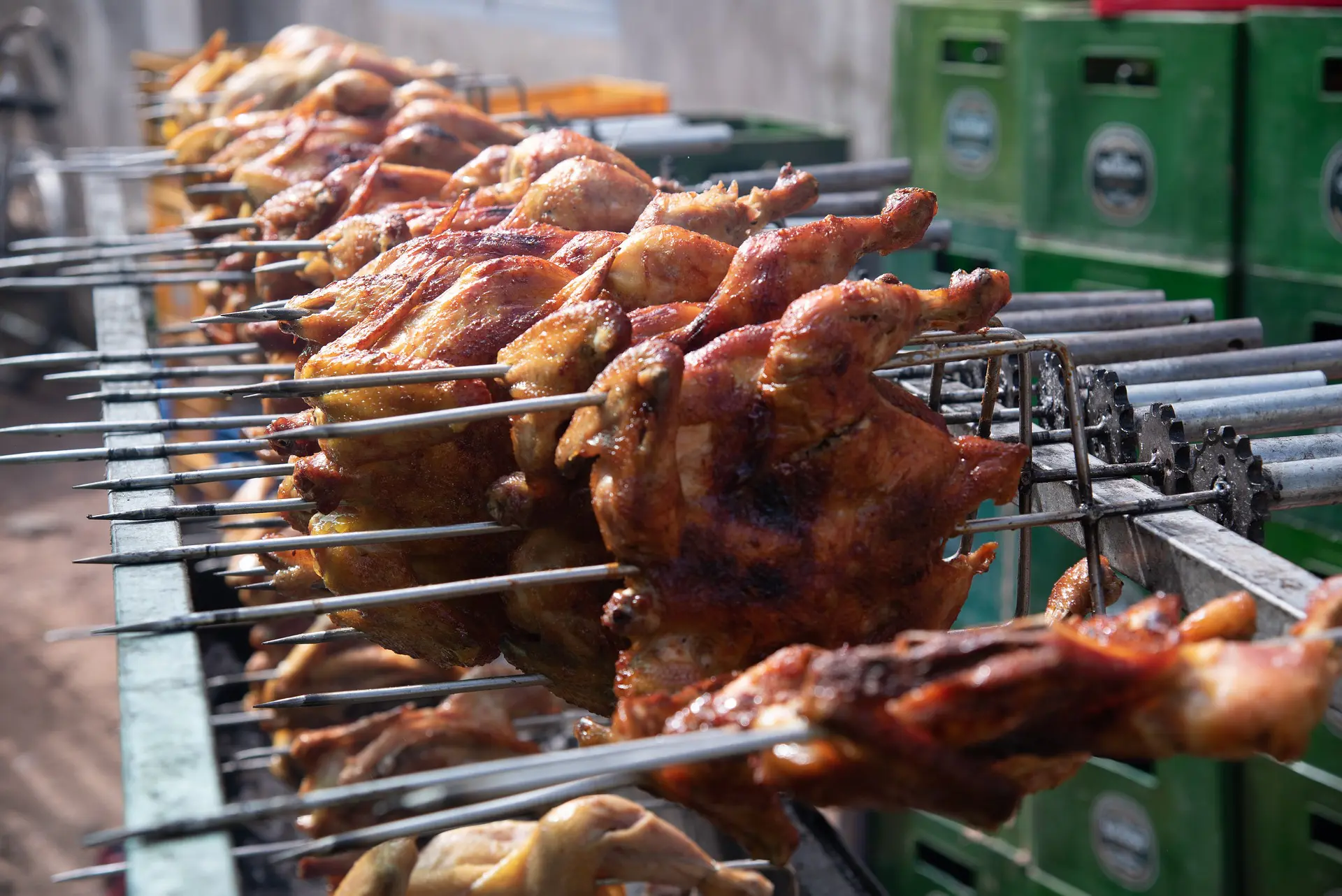 Frango assado no espeto